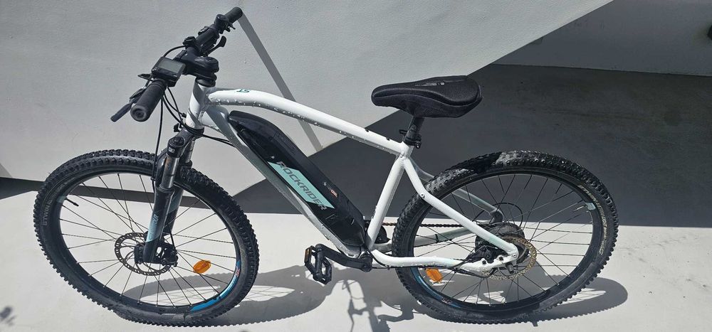 Bicicleta elétrica E-ST100 Decathlon