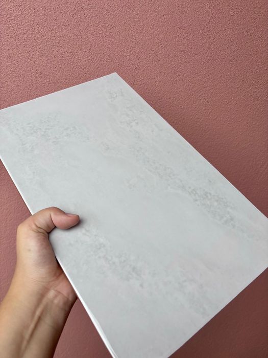 Azulejos Cinza Claro - 25x40 cm - Padrão Ligeiramente Marmorizado
