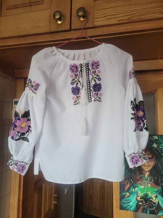 Продам вишиванку 116-128р