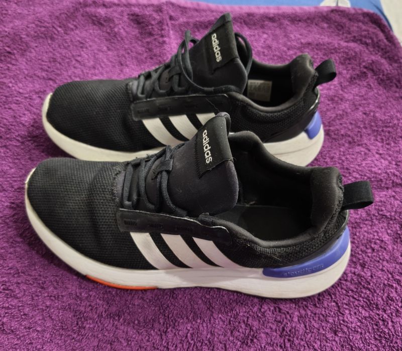 Buty Adidas młodzieżowe