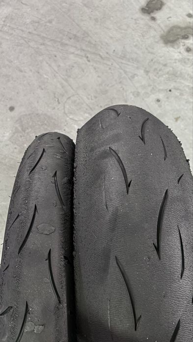 Pneus Dunlop D212 GP Racer