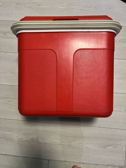 Термобокс/контейнер для еды и напитков