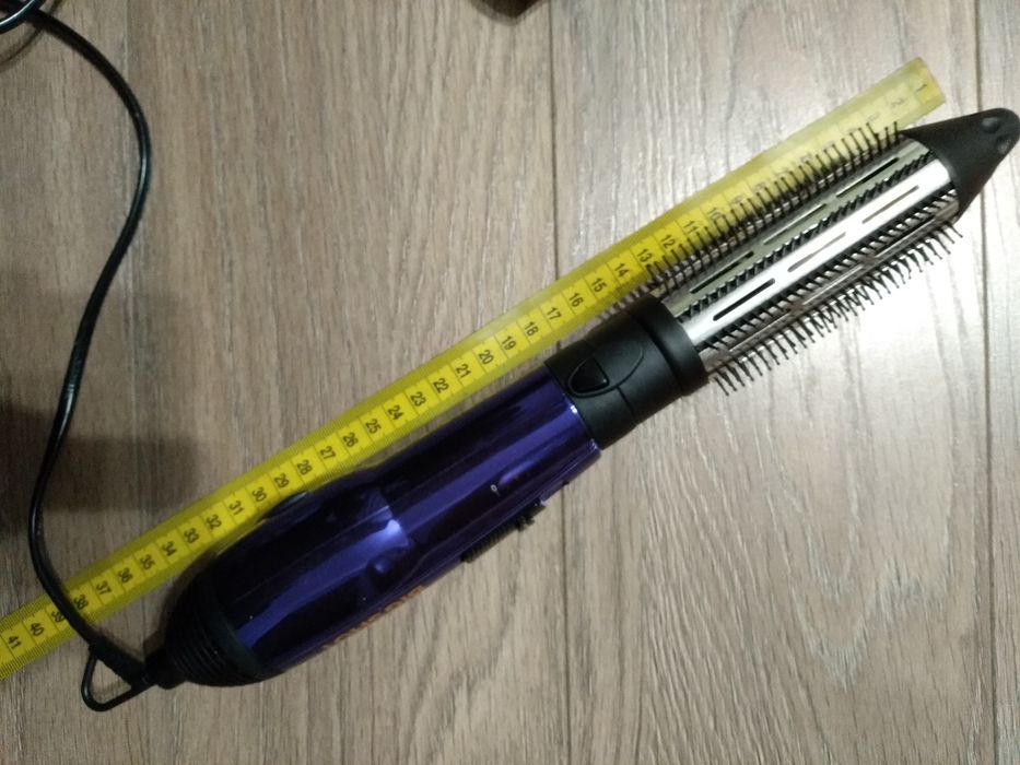 Фен-щітка Remington +3 насадки