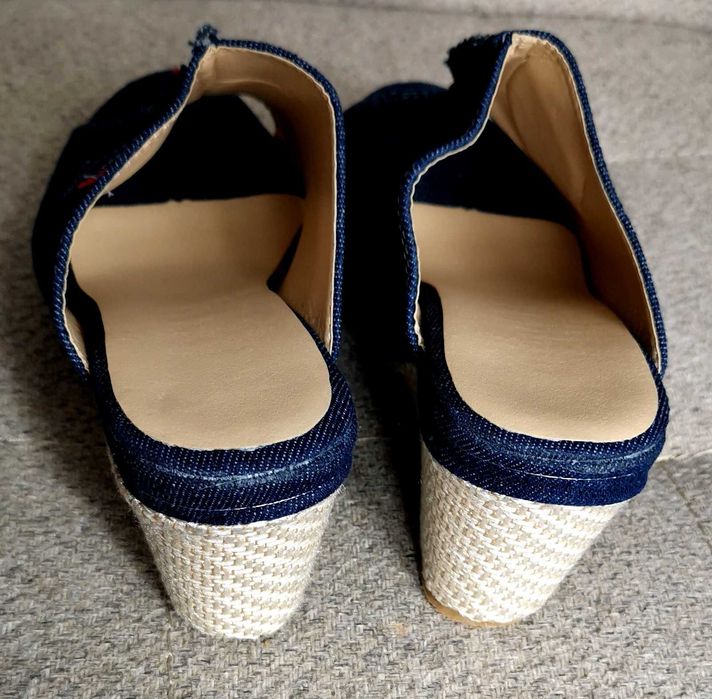 Buty na koturnie nowe, klapki, damskie Jeansowe rozmiar 38