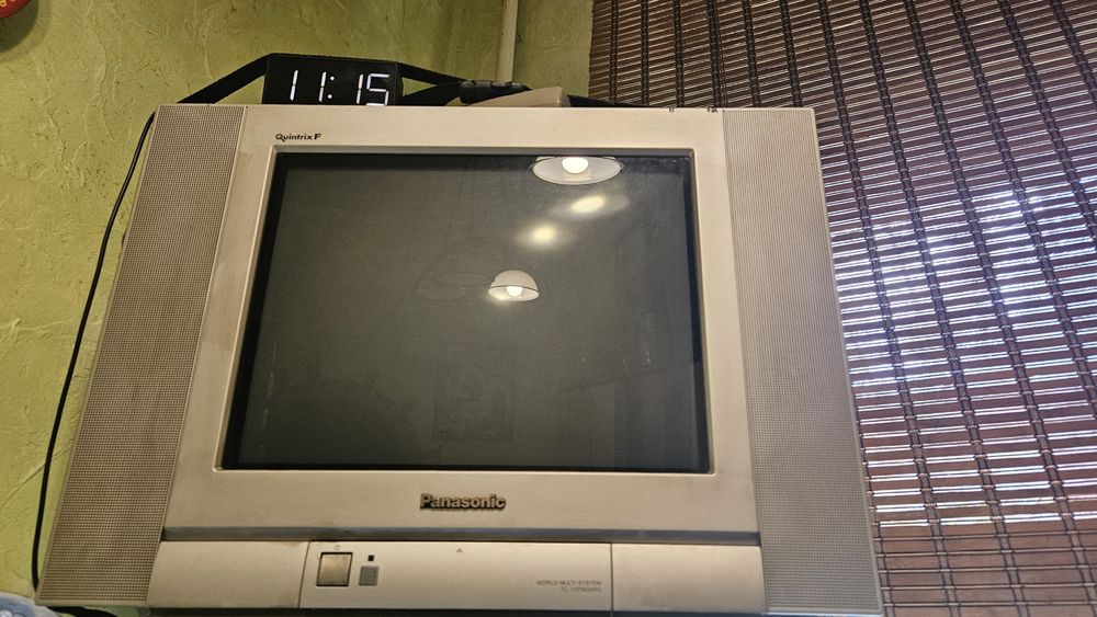 телевізор panasonic