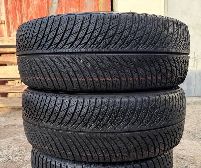 Зимові шини 245 50 R19 Michelin