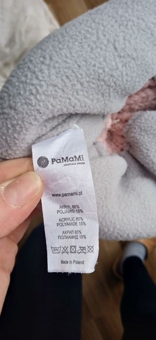 Czapka z pomponem