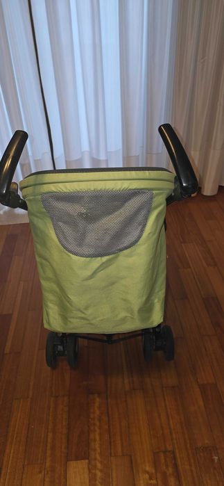Carrinho de passeio ultra-leve PEG-PEREGO