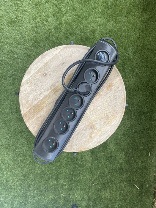 Listwa elektryczna qoltec