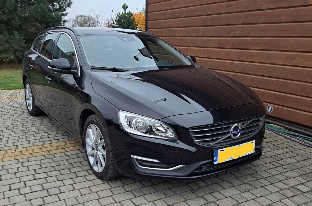 Volvo v60,  2.0 d3, 2016r. summum