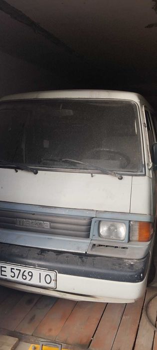 Продам Мазду е2200