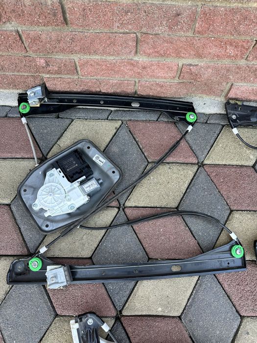 Склопідйомник Стеклопідйомники VW Golf 5 Golf 6 Golf 5 Plus