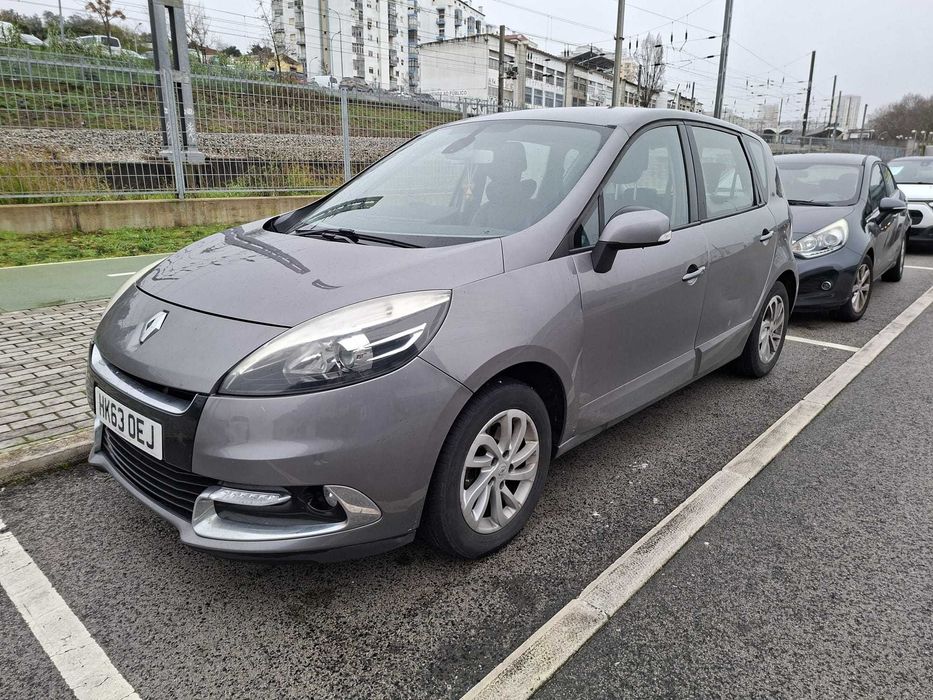 Renault scenic 2013 UK