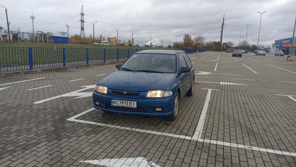 Mazda 323 продам