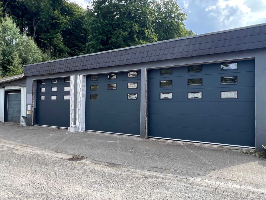 Brama segmentowa 5000x2250 , kolor antracyt 7016, różne wymiary