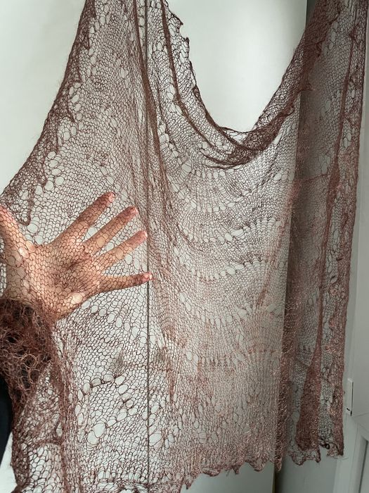 Пуховий палантин хустка бордового кольору