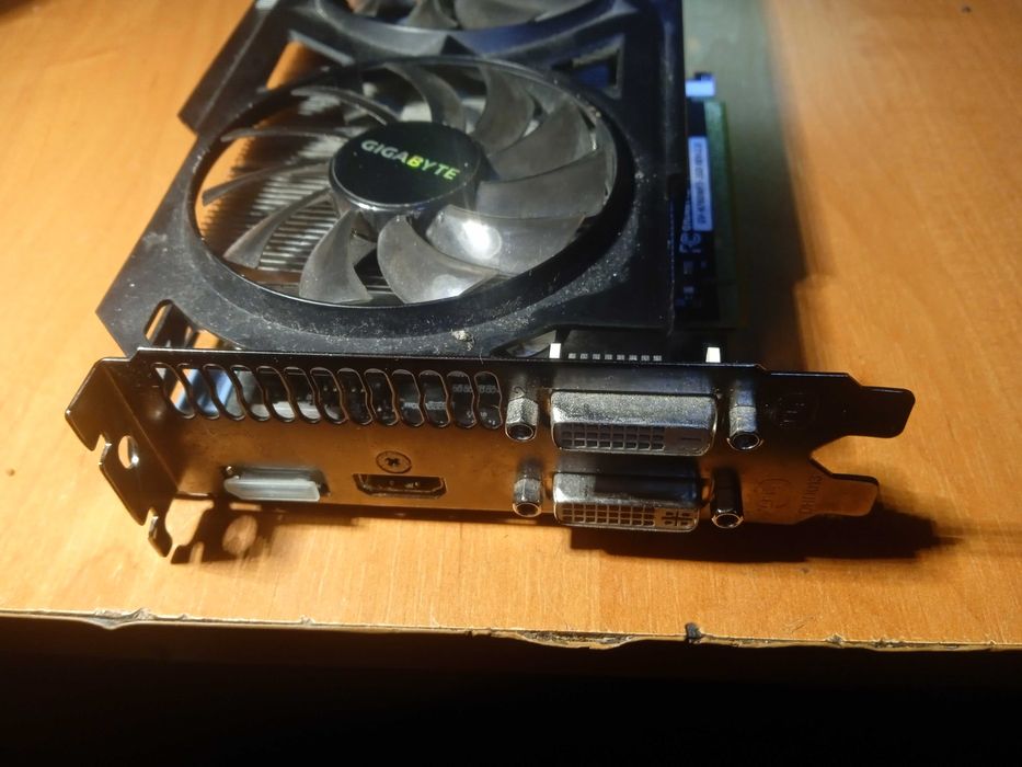 Відеокарта GTX 760 2GB
