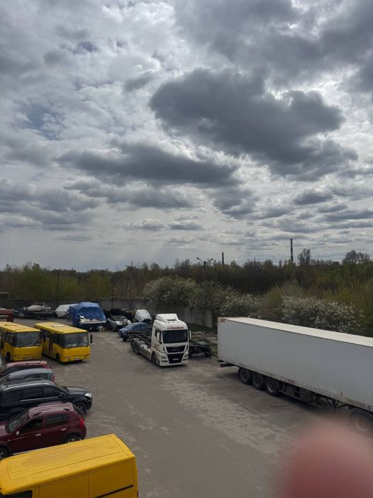 Майданчик в оренду для розміщення бетонного вузла