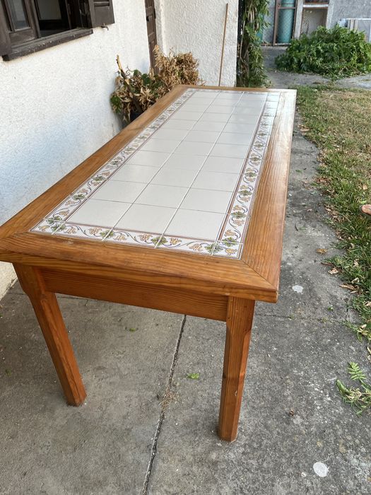 Mesa grande para tainadas