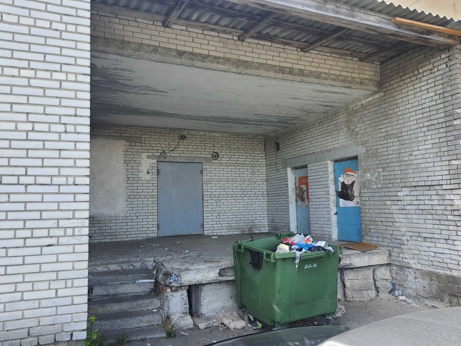 Оренда комерційного приміщення під магазин,склад,виробництво  Макарів.