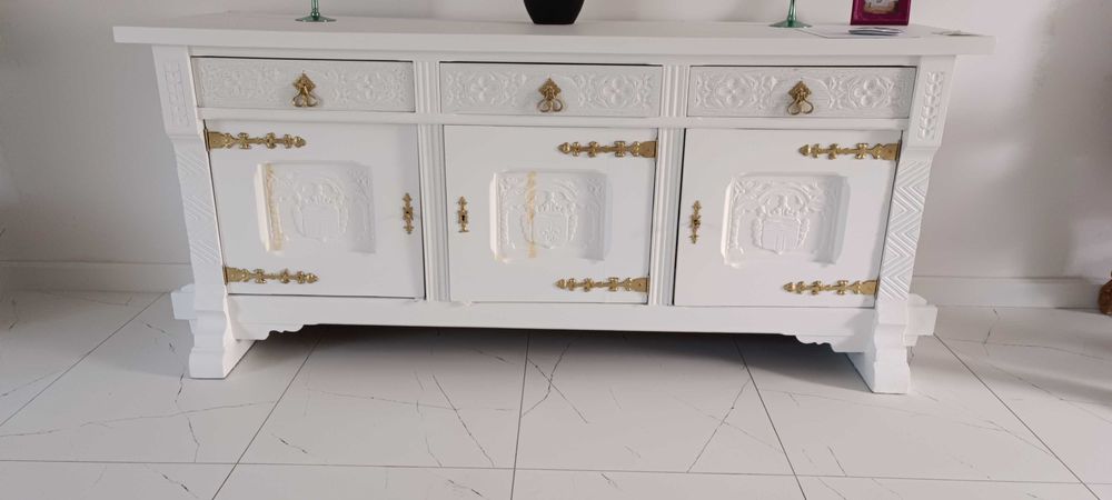 Sprzedam komodę białą