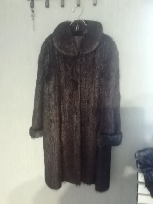 Продам жіночу шубу