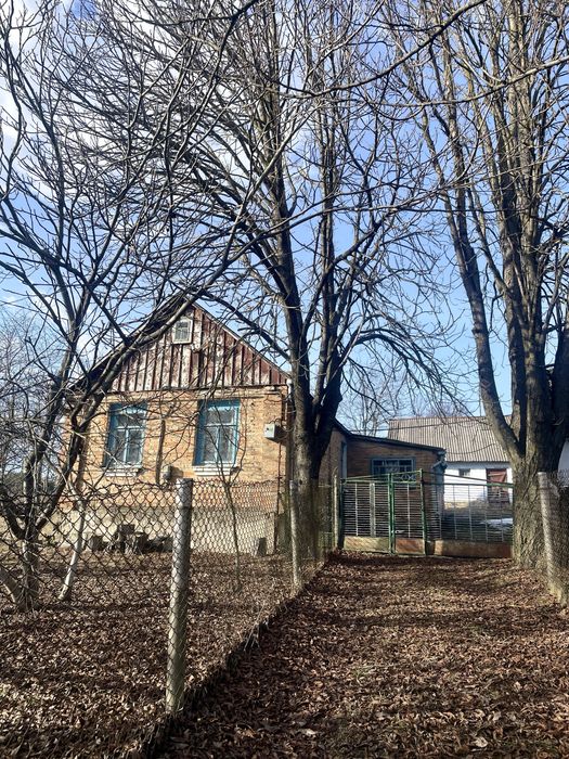 Цегляний будинок в Тайкурах, 15 км від Рівного