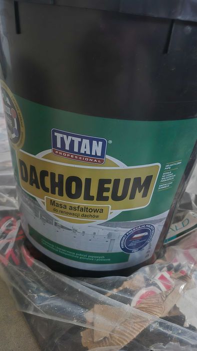 Dacholeum Tytan 18kg do uszczelniania dachu, papy,  płynna papa
