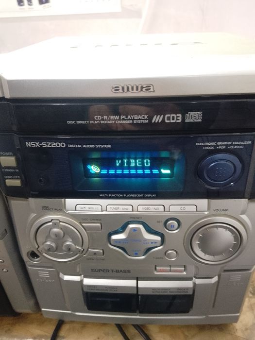 Музыкальный центр