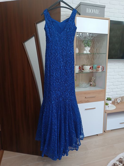 Вечірня сукня неймовірна