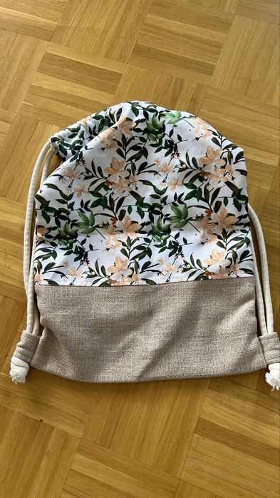 Plecak workoplecak polskiej marki made in Poland Baggage floral