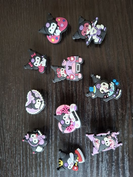 Przypinki Wpinki do croksów Kuromi Sanrio Nowe 10 sztuk