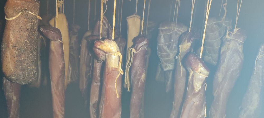 Swojska Kiełbasa, tradycyjne wyroby wędzone drewnem bez chemi Święta