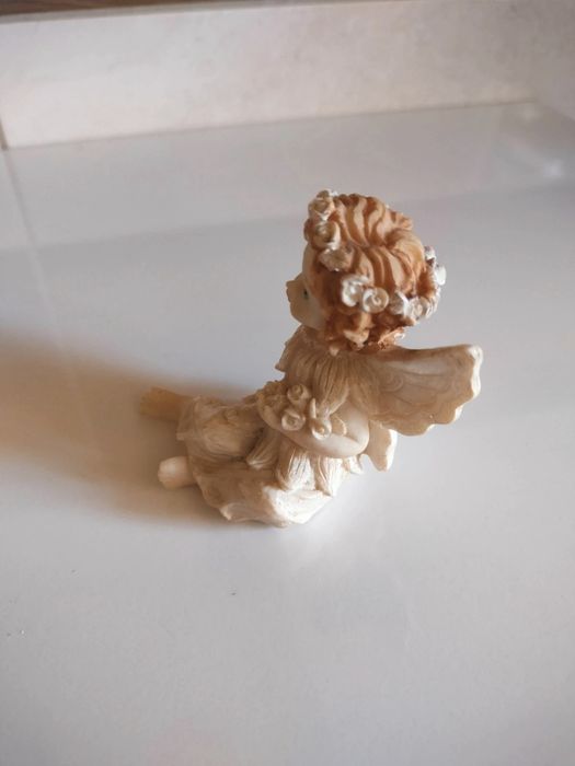 Aniołek Ceramiczny Siedzący