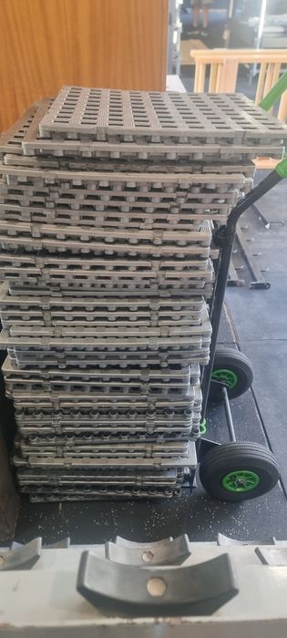 Estrado plástico balneário 70 uni