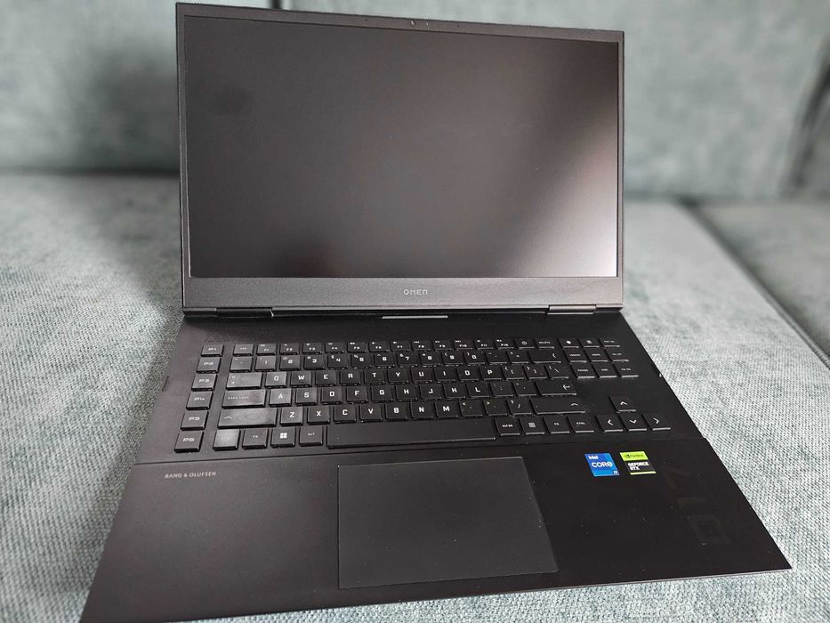 Laptop HP Omen 17 rtx 4080