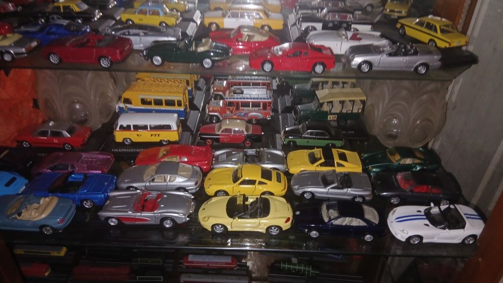 Colecao   150 carro minitira por 7,50 € cada
