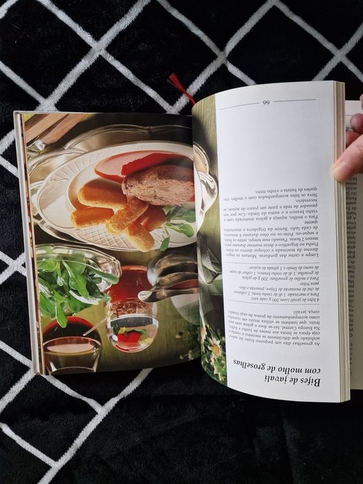 Livro Um Mundo de Sabores Frutos
