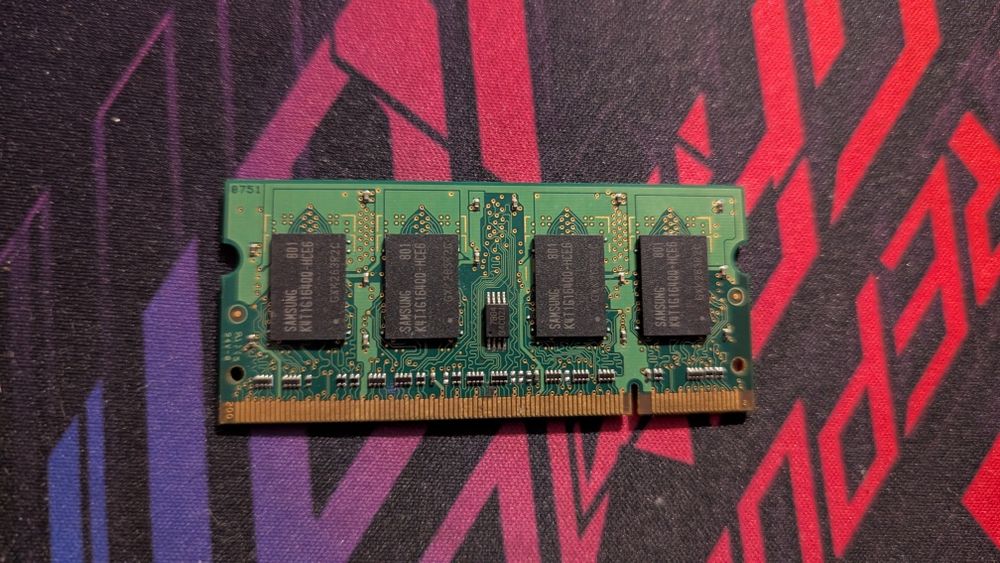 Оперативна пам'ять Samsung SODIMM DDR2 1Gb