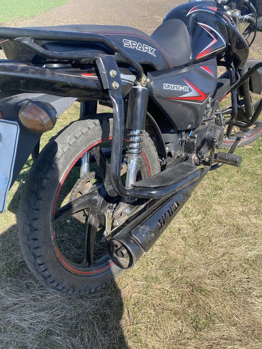 Прадоється  мотоцикл спарк 125 кубів