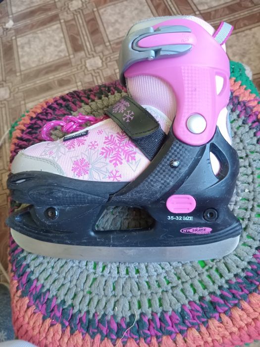 Ковзани  фігурні  BOLERO.