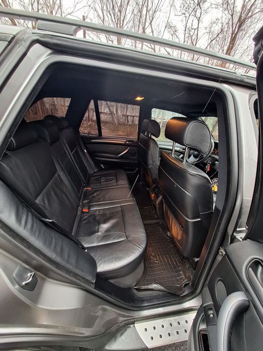 Продам BMW X5 E53