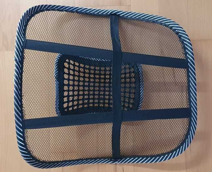 Masująca siatka pod lędźwie do samochodu, biura, domu