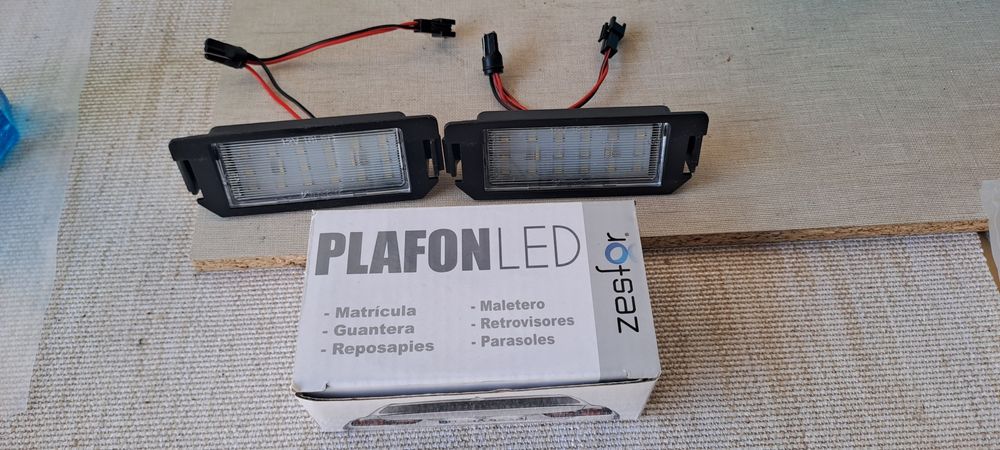 Farois matricula 12V. Leds