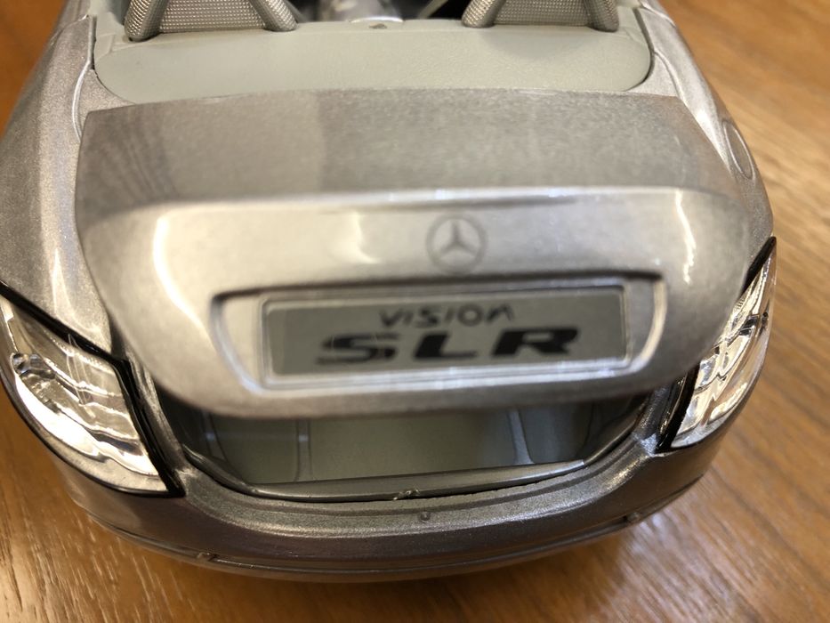 メルセデス ベンツ　VISION SLR Roadster 1/18 未開封 メルセデス ベンツ VISION SLR Roadster 1/18 未開封 メルセデス