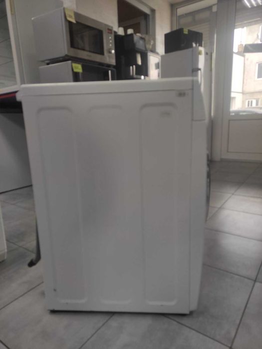 Пральна машина Samsung WD80M4A43JW
