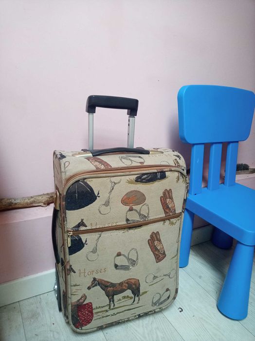 Walizka na kolkach - 33/50cm