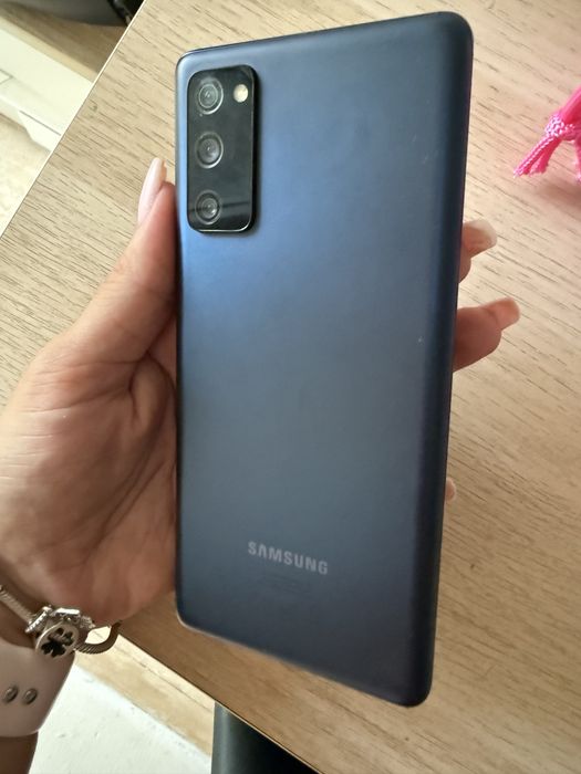 Samgsung S20 fe como novo