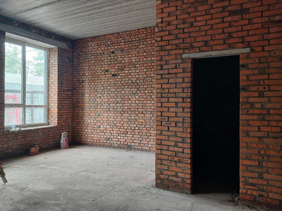 1к с Двориком и возможностью увеличить жилые м2. Локация Школа/Озеро!