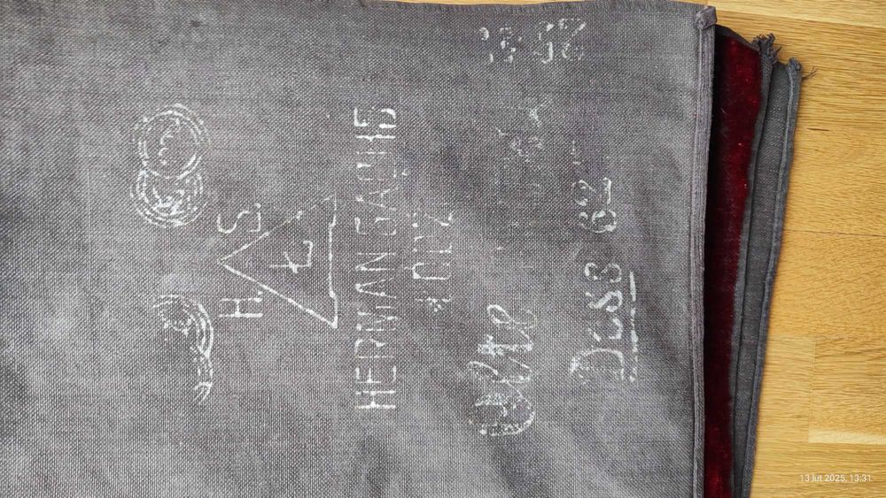 Kilim, narzuta, kapa , ponad 100 -letni , sygnatura